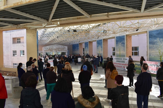 Το Σωματείο Εμποροϋπαλλήλων Ιδιωτικών Υπαλλήλων Αλεξανδρούπολης "Η Ενότητα" βρέθηκε στην κινητοποίηση των υγειονομικών στο Νοσοκομείο της Αλεξανδρούπολης.