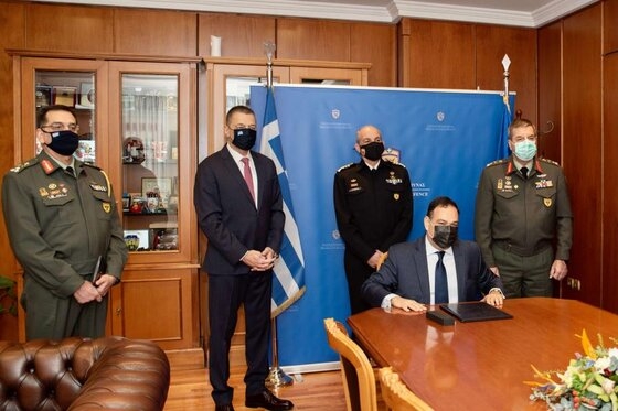 "Έπεσαν οι υπογραφές" για την δημιουργία βρεφονηπιακού σταθμού στο Στρατόπεδο "ΠΑΤΣΟΥΚΑ"