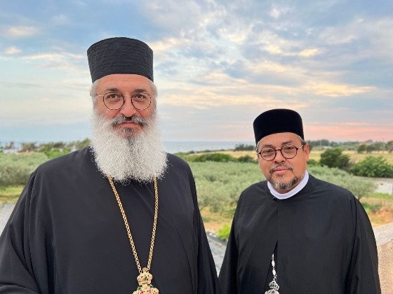 Ο Σεβασμιότατος Μητροπολίτης Αλεξανδρουπόλεως μαζί με τον Θεοφιλέστατο Επίσκοπο Άσσου κύριο Τιμόθεο.